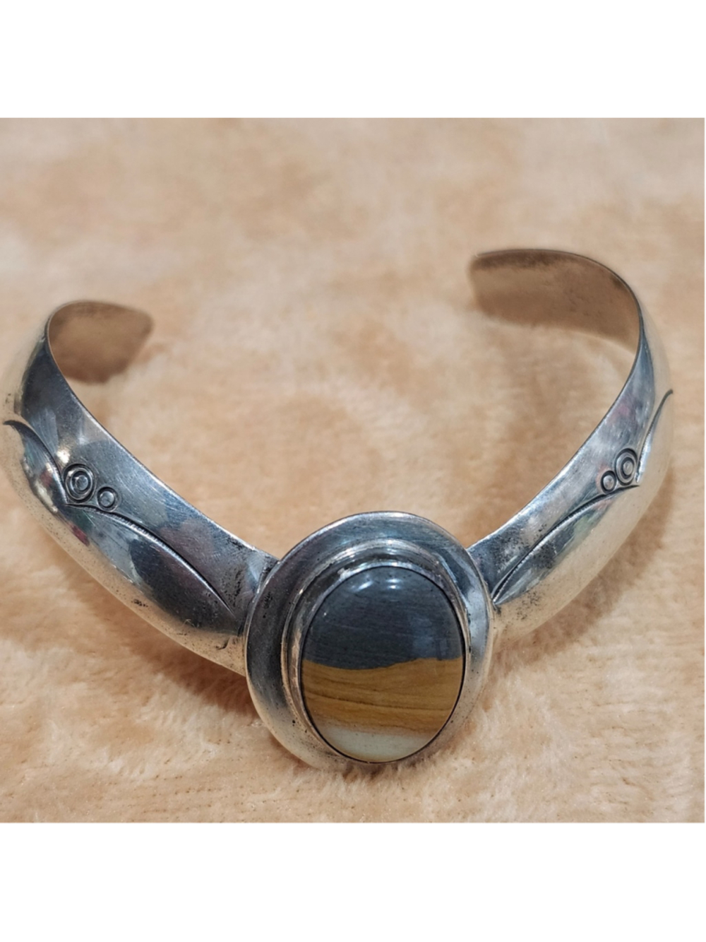 Sterling Silver LA Star Vintage Cuff Bracelet with stone